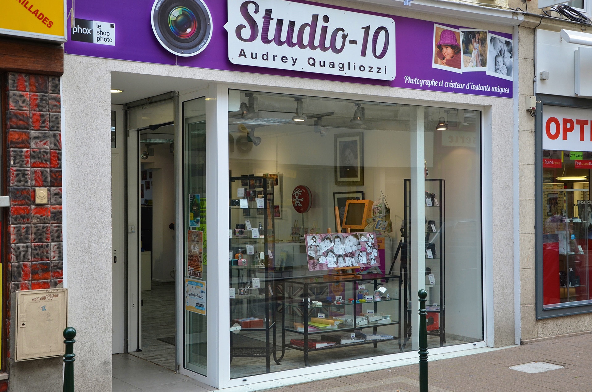 Création et réalisation de l'enseigne du magasin Studio 10 à Coulommiers