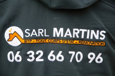 zoom sur la broderie pour la SARL martins